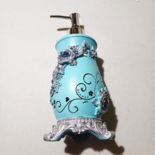 画像をギャラリービューアに読み込む, 3D Resin Decorated Vines with Blue Roses Lotion Dispenser
